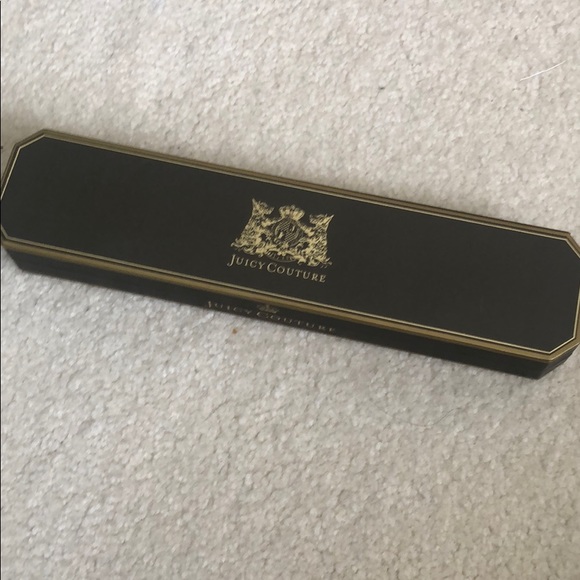 Like New in box Juicy Couture Bracelet 7 charms - Picture 4 of 4